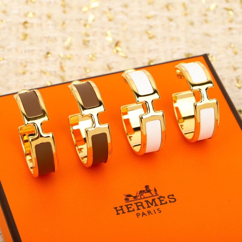 H**me5 bracelets